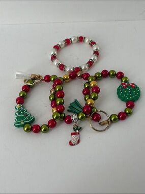 Hand Crafted Festive Red and Green Beaded Charm Bracelet Set Lot of 4